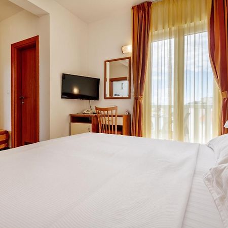 Hotel Posejdon เนอุม ภายนอก รูปภาพ