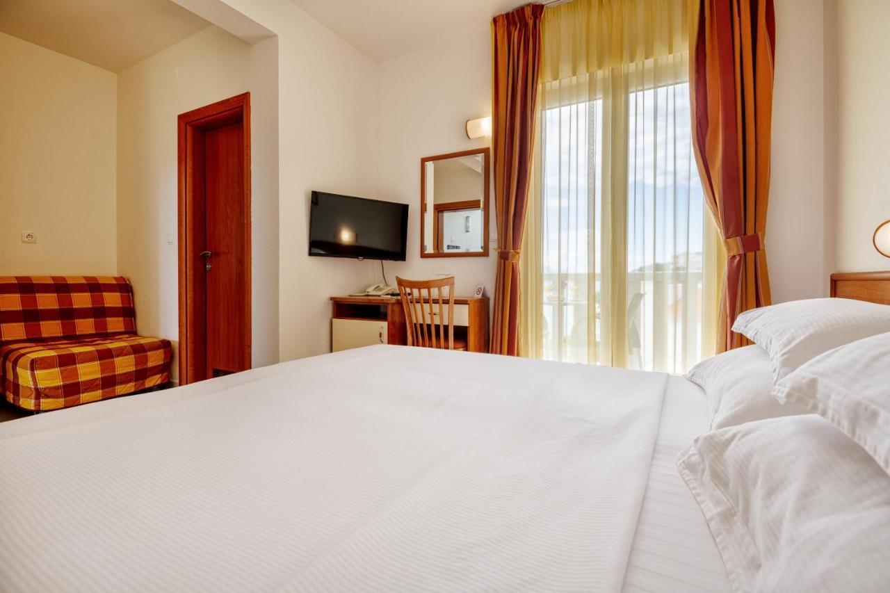 Hotel Posejdon เนอุม ภายนอก รูปภาพ